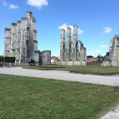 Des Beaux Arts Apartment Saint-Omer (Pas-de-Calais)